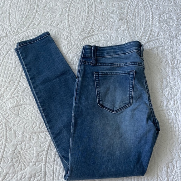 ISABEL MATERNITY Jeggings Jeans by Ingrid and Isobel - Picture 12 of 12